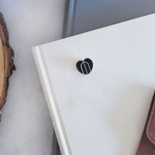 Load image into Gallery viewer, Army Hearts Enamel Pin